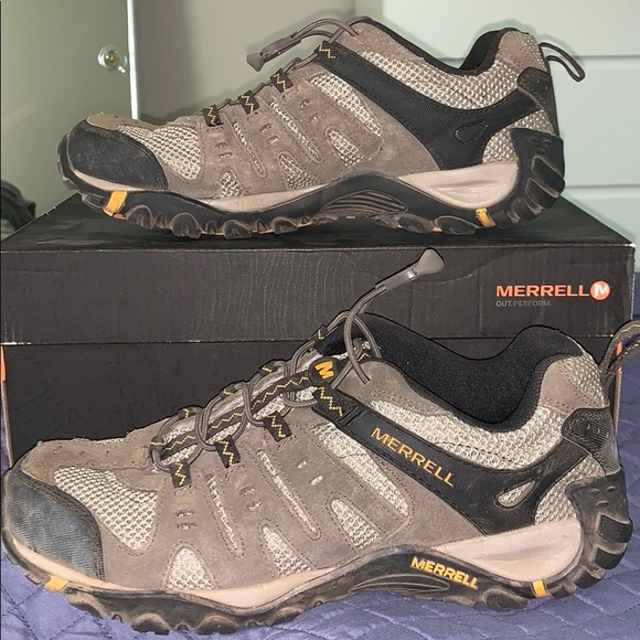 Accentor Stretch Shoes - Picture 2 of 3